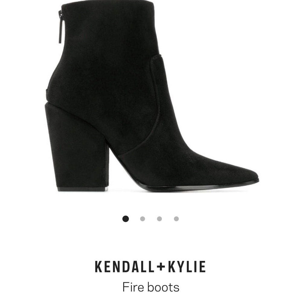 ❗️PRICE DROP❗️Kendall and Kylie black suede boots